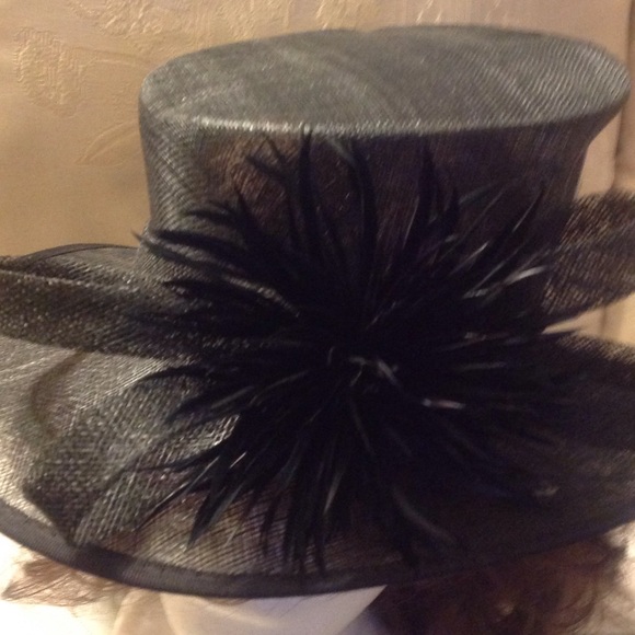 Hat - Picture 3 of 4