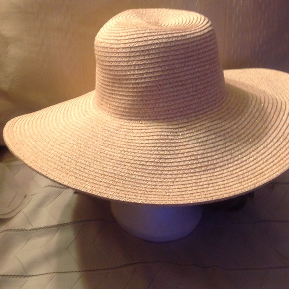Hat - Picture 2 of 4