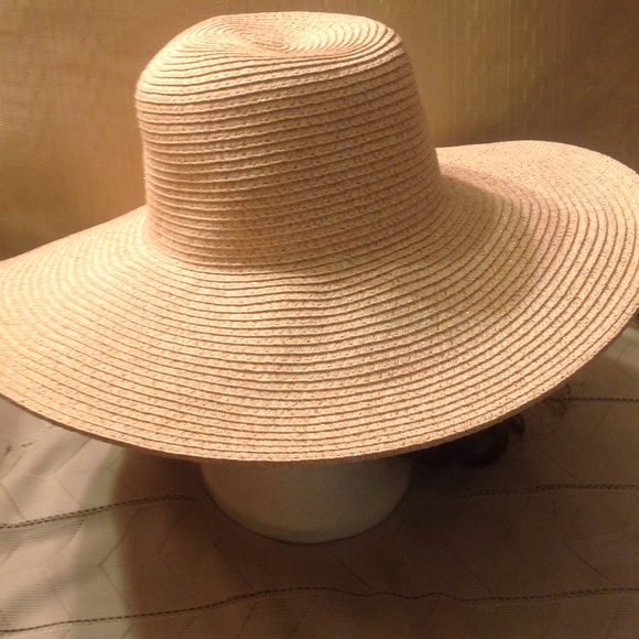 Hat - Picture 3 of 4
