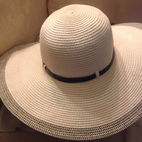 Hat - Picture 4 of 4