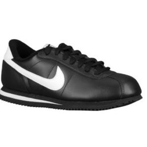 🚫SOLD! on another site. Nike Cortez