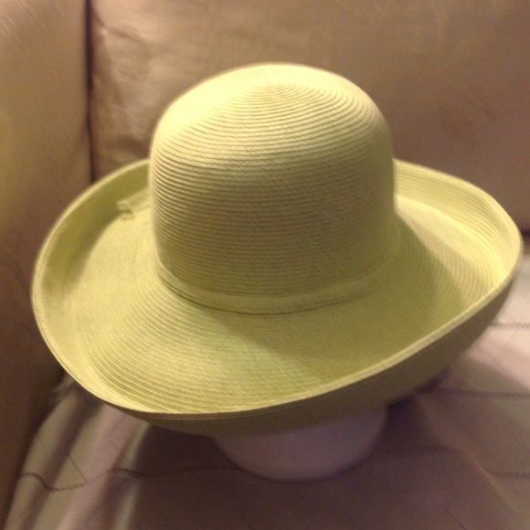 Hat - Picture 2 of 4