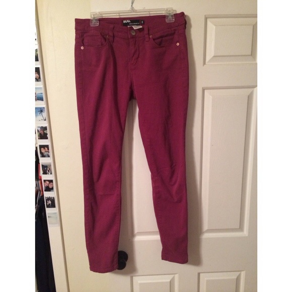 Skinny ankle maroon pants