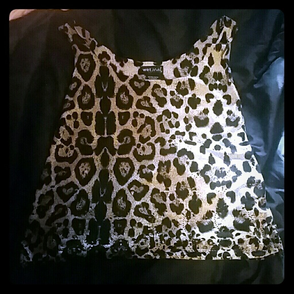 ❌SOLD❌ Cheetah/Leppard print tank