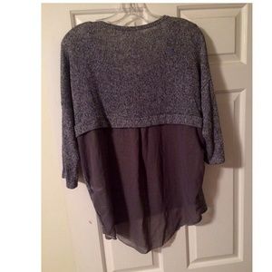 Grey 3/4 length shirt with mesh