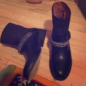 Ann Taylor boots!