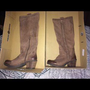 They are brand new I wore them once