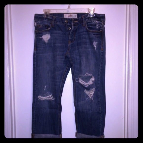 Hollister distressed boyfriend jeans