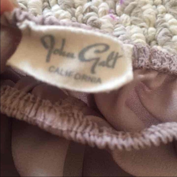 SOLD Brandy Melville blush vodis - Picture 2 of 3