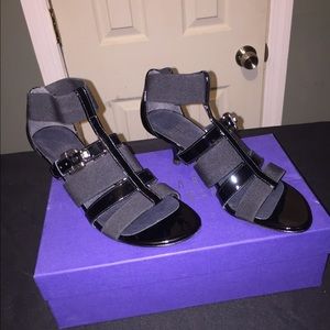 Stuart Weitzman sandals size 5.5