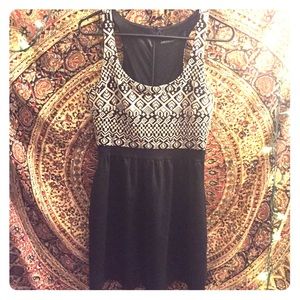 Cynthia Rowley Tribal Print Dress w/ Pockets!!