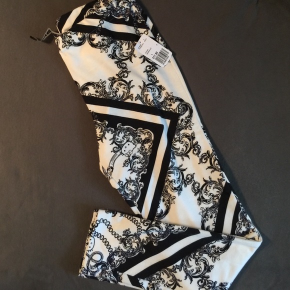 HELLO KITTY COLLECTION for F21 (Limited Edition)