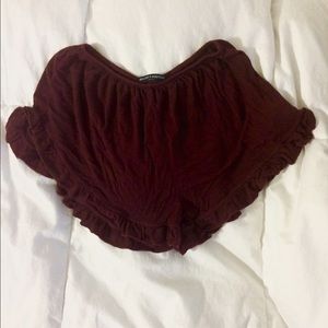 Brandy Melville Maroon vodi shorts