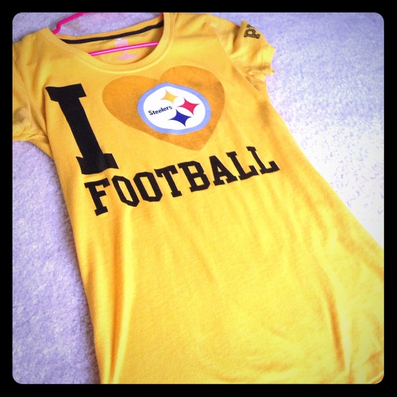 **** BUNDLED Victoria's Secret Pink Steelers shirt