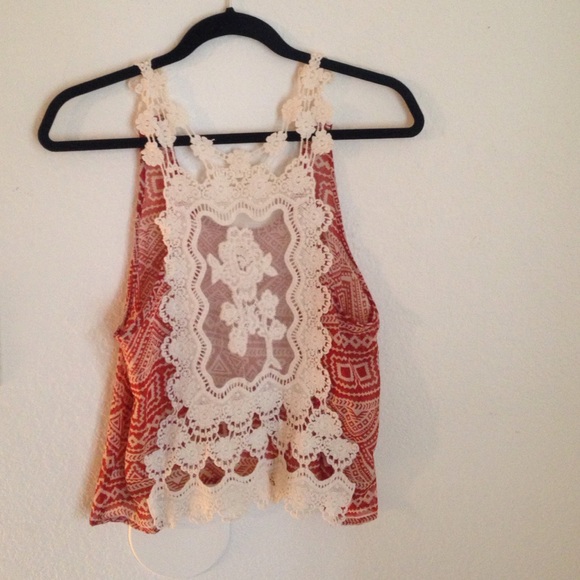 Tribal crochet top - Picture 2 of 2