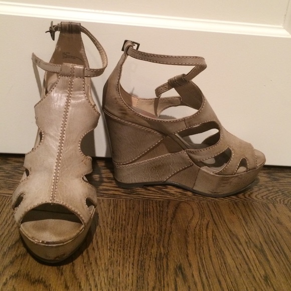 Big Buddha Neutral Wedges