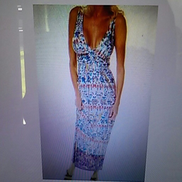 Maxi - Picture 4 of 4