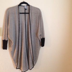Boho black and white cardigan