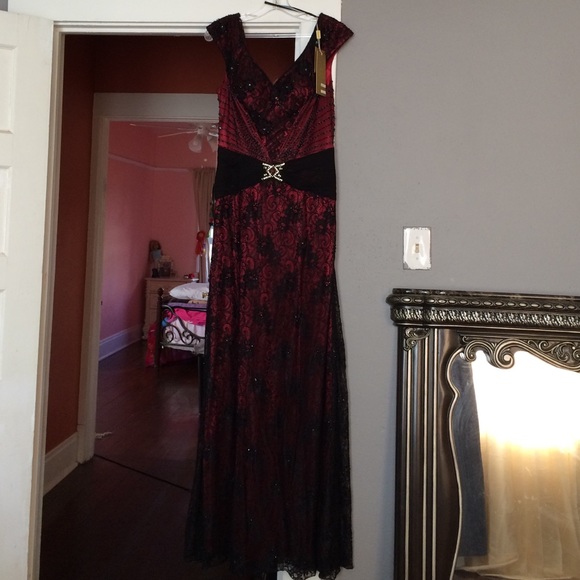 Black & Red Lace Beaded Gown