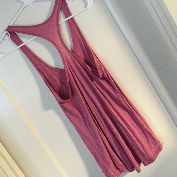 Cute Razor Back Top - Picture 2 of 4