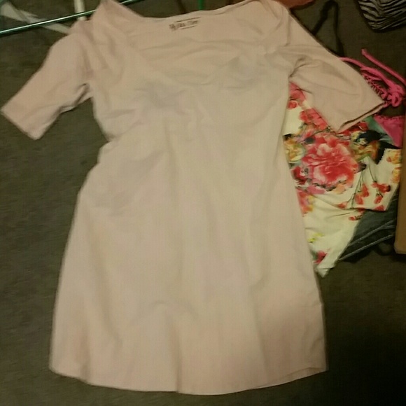 Light pink vs bra top