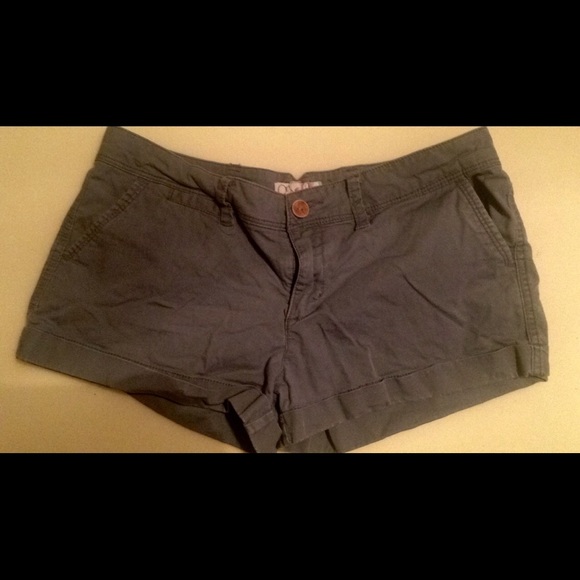 Gray shorts