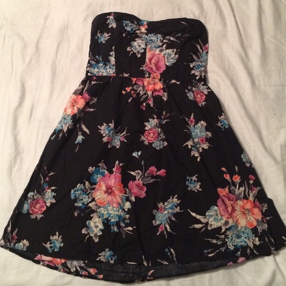 Girl's floral print dress