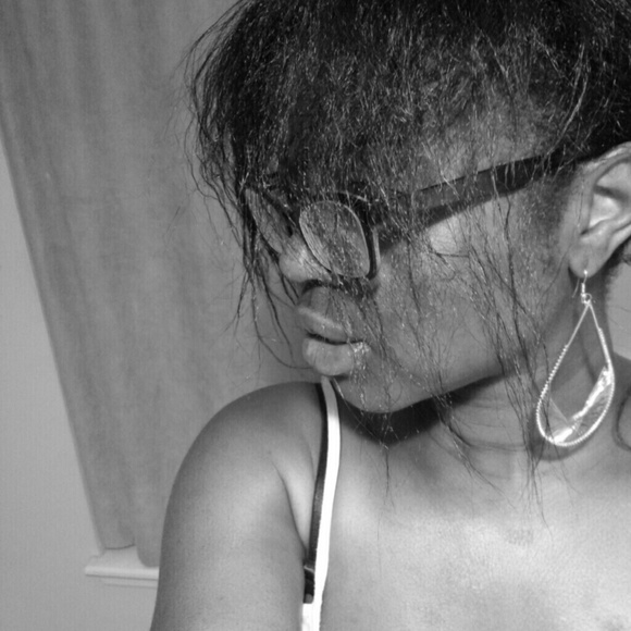 Large silver earrings - Picture 1 of 2