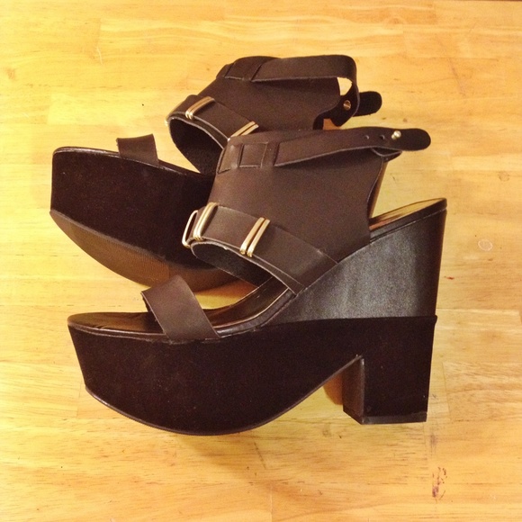 NEW Black suede & Grey faux leather pump SIZE 9 - Picture 2 of 4