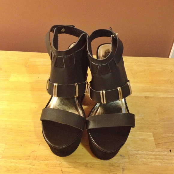 NEW Black suede & Grey faux leather pump SIZE 9 - Picture 4 of 4