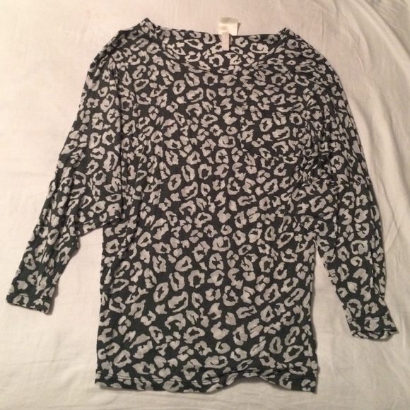 Cute cheetah print top