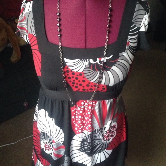 NEW ❤️ Macy's Floral Dress