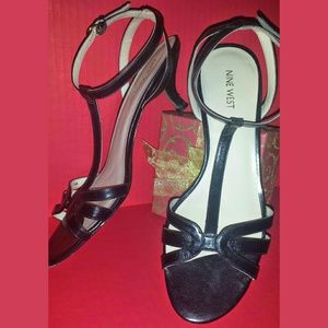 Black Nine West sandals