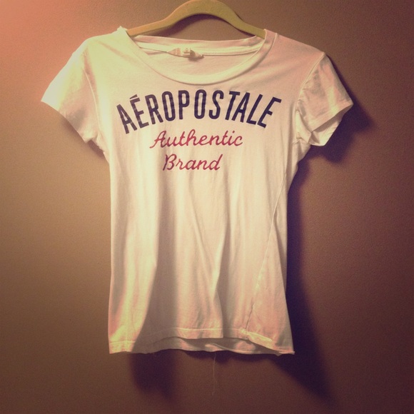 White Aeropostale short sleeve shirt