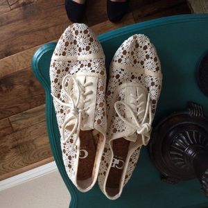 lace gianni bini oxfords