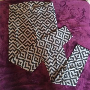 Victoria's Secret pink leggings