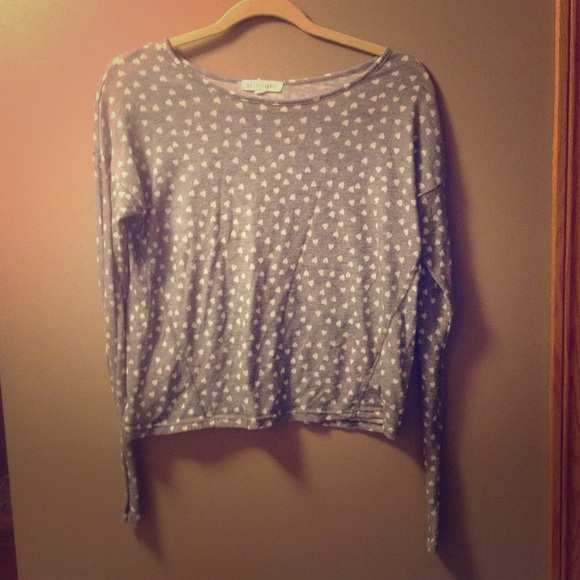 Aeropostale grey and white long sleeve shirt