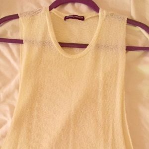Brandy Melville muscle tee