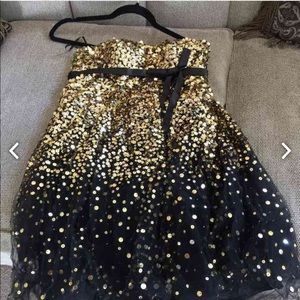 Luxe strapless prom dress