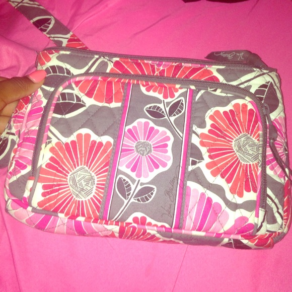 ✨FLASH SALE✨Vera Bradley Cheery Blossoms crossbody