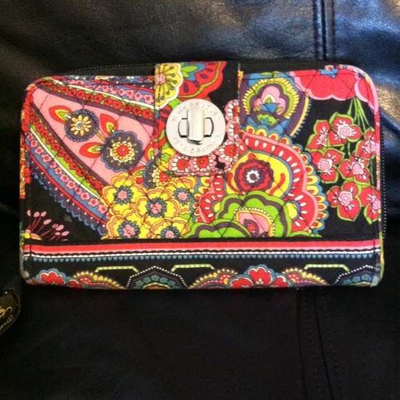 Deluxe Wallet