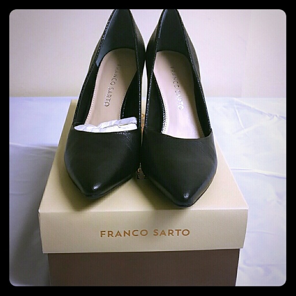 Franco sarta black pointed toe pumps