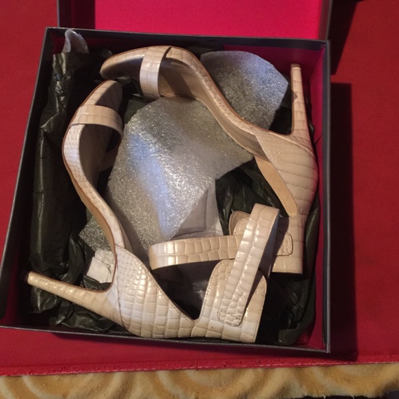 Vince Camuto "Farrella" croco-embossed sandal.