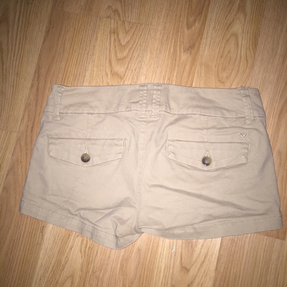 **SOLD** American Eagle Khaki Shorts - Picture 2 of 4