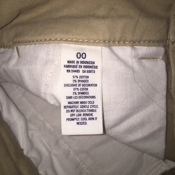 **SOLD** American Eagle Khaki Shorts - Picture 4 of 4