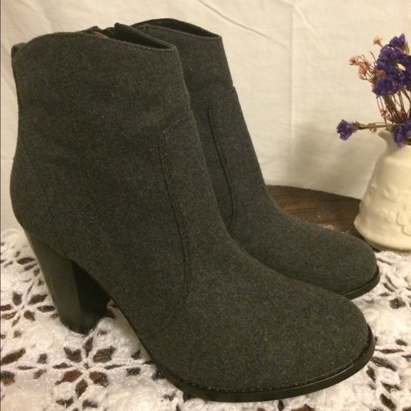 🚫SOLD🚫 Joie Dalton Wool Ankle Boot - Picture 2 of 4