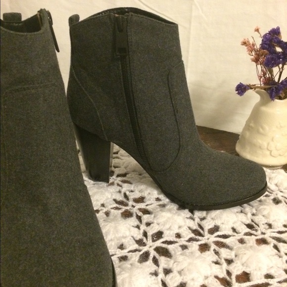 🚫SOLD🚫 Joie Dalton Wool Ankle Boot - Picture 3 of 4