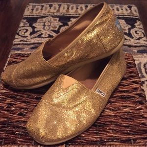 TOMS Gold glitter slip-ons (size8)