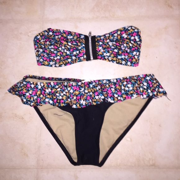 Hipster floral bikini