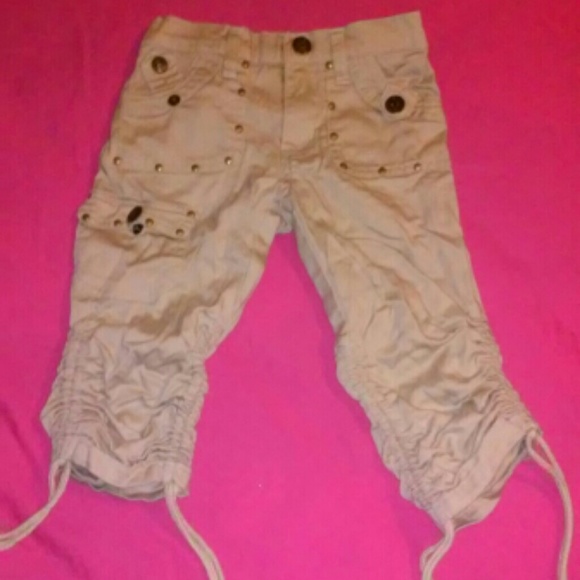 KIDS. Cargo like capris